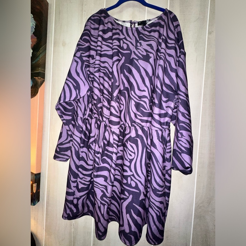 ASOS Design- Women Animal Printed Curve Twist Mini Dress, Purple Combo Size 22 - Picture 7 of 8